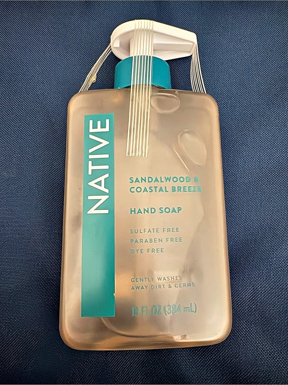 NWT Native Hand Soap Sandalwood & Coastal Breeze